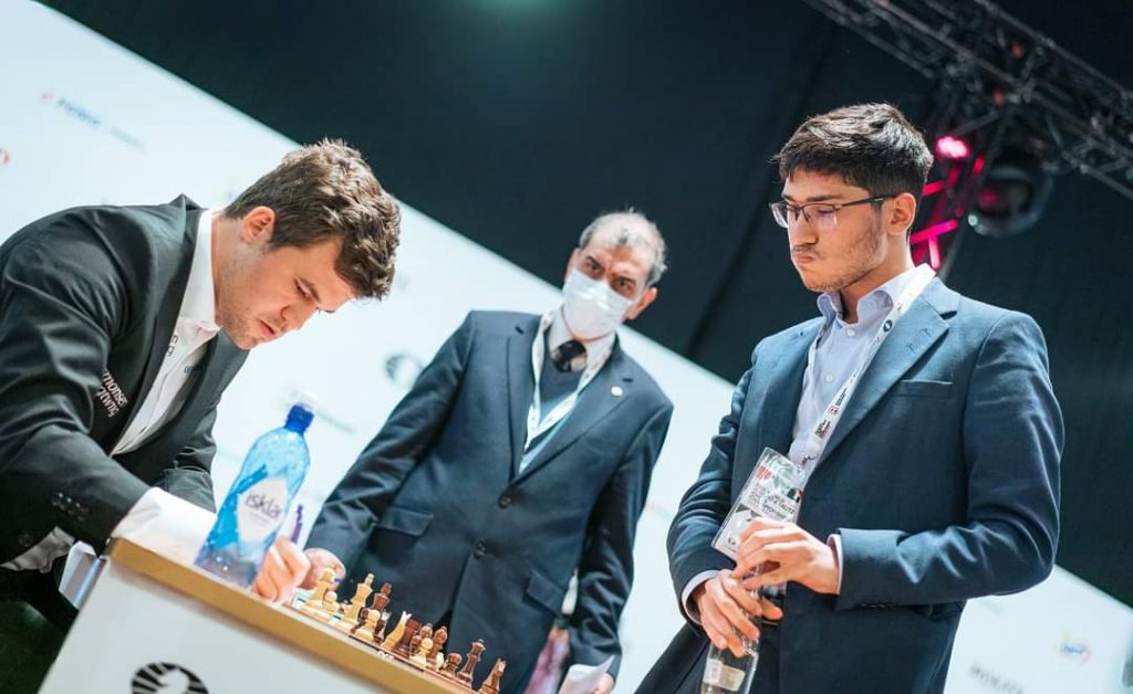 Carlsen Defeats Firouzja in FIDE Rapid Chess Championship
