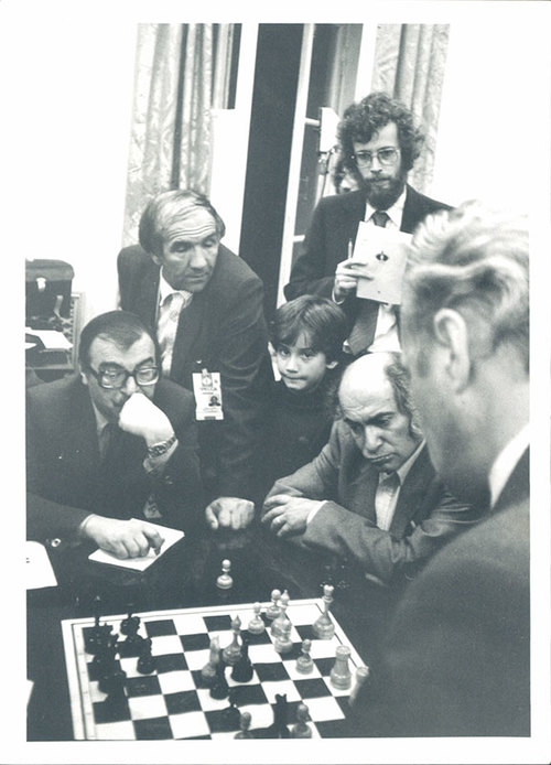 Josh Waitzkin among chess masters