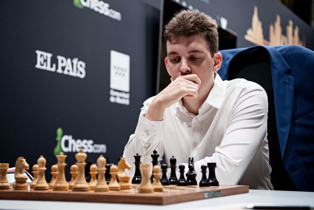 Duda in Round 6 of the FIDE Candidates Tournament 2022
